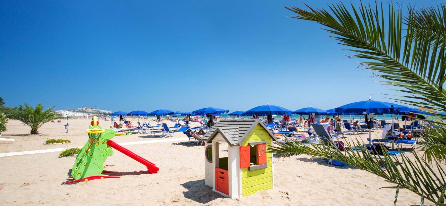 villaggiomirage en beach 010